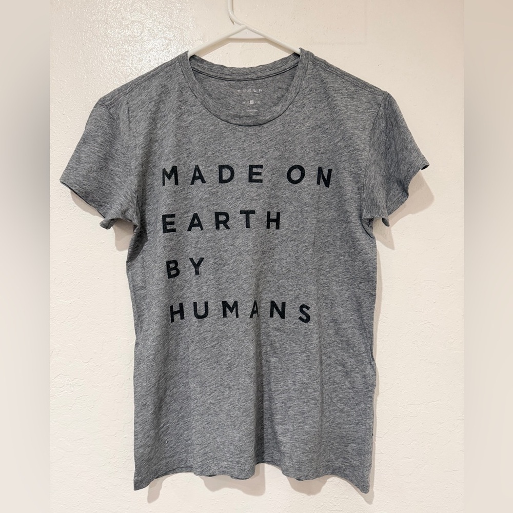 Tesla Gray Graphic Tee - Made on Earth by Humans size M